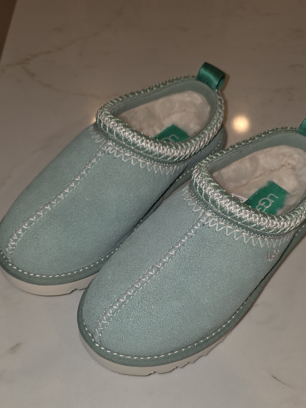 Ugg Classic Tasman 2 Girls Shoes Size 5 Mint Color